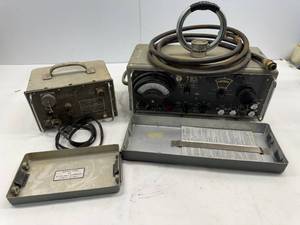 lot 88 image: US NAVY FIELD INTENSITY METER LOT