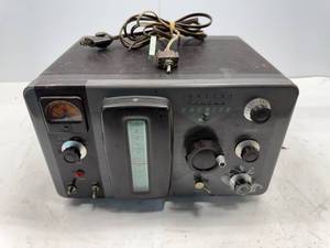 lot 96 image: EF JOHNSON VIKING COURIER TRANSMITTER