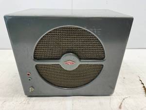 lot 107 image: NATIONAL RADIO 10 SPEAKER