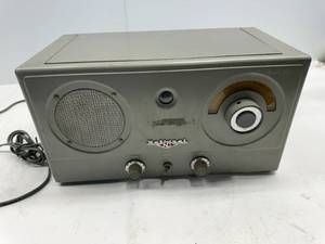 lot 16 image: NATIONAL MODEL NC-108 RECEIVER