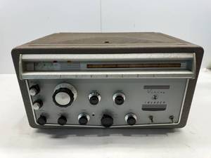 lot 17 image: EF JOHNSON VIKING INVADER 200 TRANSMITTER