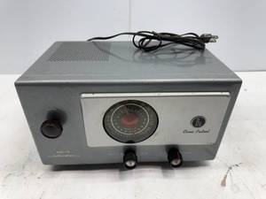 lot 46 image: HALLICRAFTERS MODEL S-95 CIVIC PATROL RECEIVER