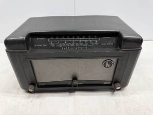 lot 68 image: HALLICRAFTERS MODEL S-80 DEFENDER RECEIVER