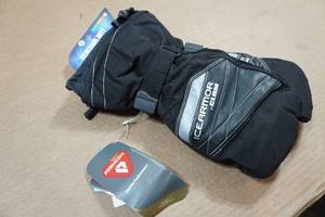 lot 24 image: Clam Ice Armor Renegade Mitt - Small