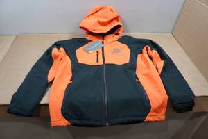 lot 31 image: Blackfish Zenith Jacket - Medium