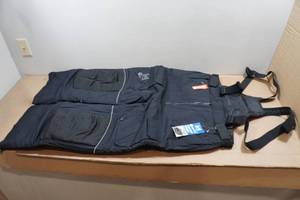 lot 36 image: Clam Ice Armor Rise Bibs with Motion Float - Large