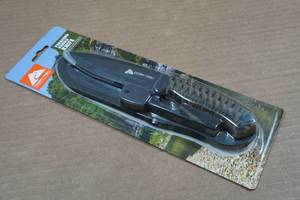 lot 64 image: Ozark Trail Paracord Handle Knife