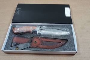 lot 75 image: Custom Colorado 11 Hunting Knife