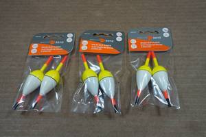 lot 129 image: 3 South Bend 2-Packs Ice Fishing Glow in the Dark Floats