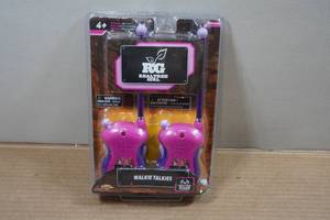 lot 133 image: Realtree Girl Walkie Talkies