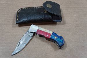 lot 221 image: Damascus Folding Hunting Knife