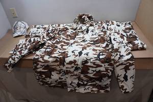 lot 238 image: Snow Camo Jacket, Pants, and Hat