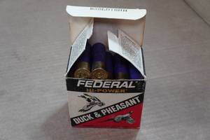 lot 372 image: 27 Federal Duck and Pheasant 16 Gauge 2-34 6 Shot Shotshells