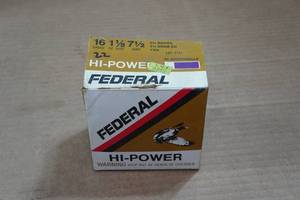 lot 380 image: 22 Federal 16 Gauge 2-34 7.5 Shot Shotshells