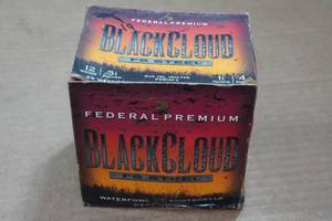 lot 392 image: 19 Federal Blackcloud FS 12 Gauge 3-12 Steel 4 Shot Shotshells