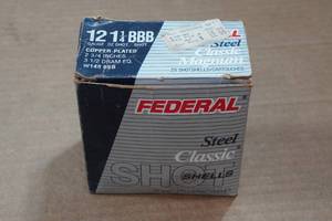 lot 400 image: 25 Federal Classic 12 Gauge 2-34 Magnum Copper Plated Steel BBB Shot Shotshells