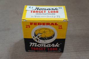 lot 405 image: 21 Federal Monark 12 Gauge 2-34 7.5 Shot Shotshells