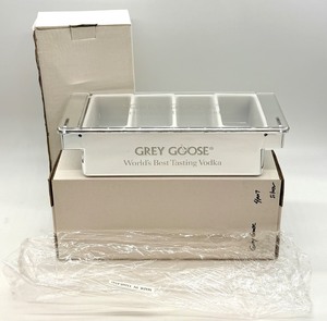 lot 167 image: Grey Goose Ice Bucket & Stainless Steel Hip Flasks & Buchanans Wood Bar Caddy and More