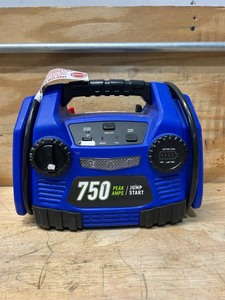 lot 30 image: Cen-Tech 12V 750 Peak AMPS Jump Start