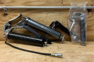 lot 77 image: Grease Gun lot of 4