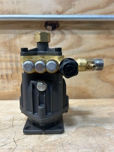 lot 118 image: Pressure Washer Pump Axial Cam Pump