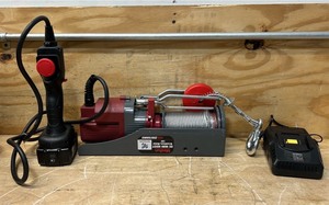 lot 191 image: Minifun DC Mini Hoist 18V