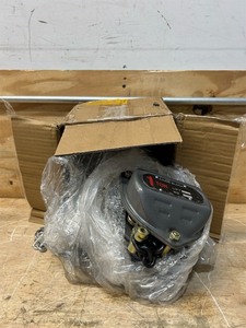 lot 203 image: 1 Ton Chain Block