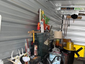 Very Nice Looking 10' x 20' Storage Garage