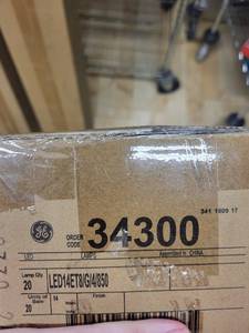 lot 15AD image: Box of 20 GE LED Tube Lamps Order Code 34300