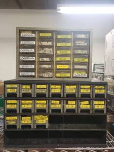 lot 60ZA image: Metal Drawer Storage Cabinets with Assorted Hardware Bins
