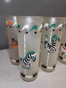 lot 20SC image: Set of 8 Frosted Glass Tumblers with Carousel Animal Design