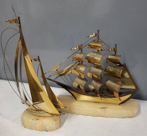 lot 56SC image: Pair of DeMott Brass Sailboat Sculptures on Stone Base