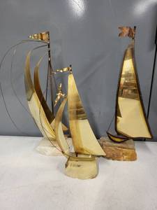 lot 58SC image: Set of 3 DeMott Brass Sailboat Sculptures with Onyx Bases