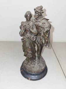 lot 33L image: Vintage Metal Couple Statue on Wooden Base, 11 Inch Tall