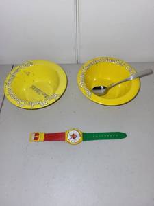 lot 41L image: Cheerios Number One Cereal Bowls and 50th Birthday Collectible Watch