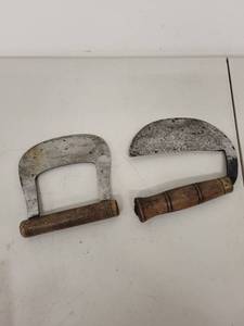 lot 38AE image: Set of 2 Vintage Ulu and Mezzaluna Choppers with Wooden Handles