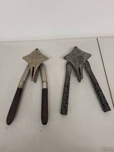 lot 40AE image: Pair of Antique Little Giant Cast Iron Lemon Squeezers