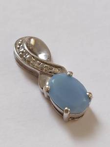 lot 27Q image: Sterling Silver Pendant with Blue Center Stone