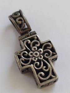 lot 30Q image: Vintage Style Sterling Silver Intricate Cross Pendant