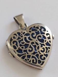 lot 32Q image: Vintage 925 Sterling Silver Heart Filigree Locket Pendant