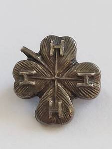 lot 78Q image: Vintage 4-H Sterling Silver Four Leaf Clover Pin