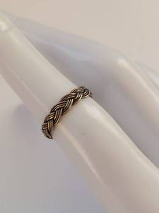 lot 83Q image: Sterling Silver Braided Ring Size 6
