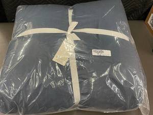 lot 1 image: French Linen Comforter & Sham Set - Bokser Home - King Baltic