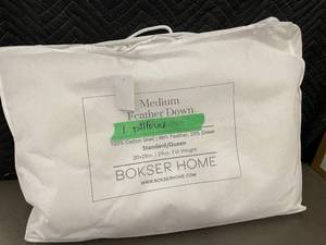 lot 5 image: Pillow - Bokser Home Medium Feather Down StandardQueen