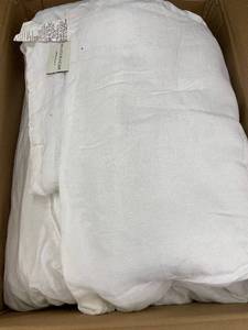 lot 11 image: French Linen Comforter & Sham Set - TwinTwin XL