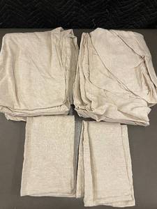 lot 29 image: Sheet Set - 100% French Linen - Queen