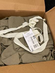 lot 33 image: Duvet Cover - Linen Front & Cotton Sateen Back - FullQueen