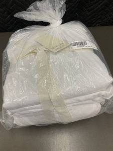 lot 78 image: Sheet Set - Bokser Home 100% French Linen King Sheet Set