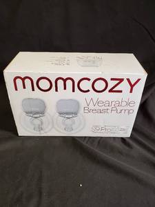 lot 7 image: Wearable Breast Pump - Momcozy