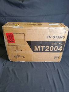 lot 30 image: TV Stand - MT2004